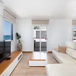 Centralgarve - Beachfront With Pool Penthouse דירה קווארטיירה