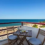 Centralgarve - Beachfront With Pool Penthouse דירה קווארטיירה