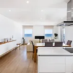 Centralgarve - Beachfront With Pool Penthouse דירה קווארטיירה
