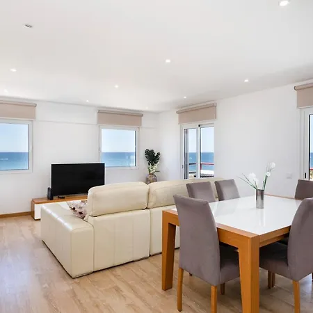 Centralgarve - Beachfront With Pool Penthouse 아파트 *