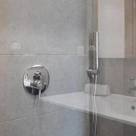 Centralgarve - Beachfront With Pool Penthouse 아파트