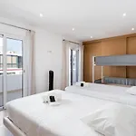Centralgarve - Beachfront With Pool Penthouse Daire